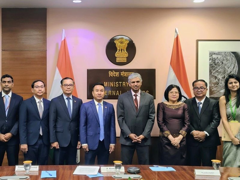 India, Cambodia discuss expanding cooperation in trade, development partnership 