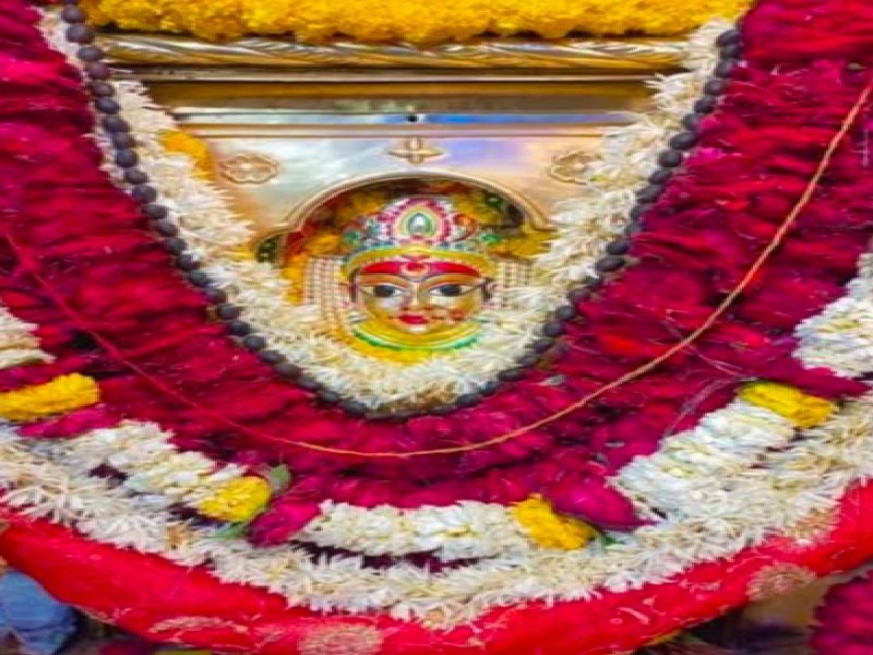 उत्तर प्रदेश में साक्षात मौजूद हैं मां चंद्रघंटा, दो मंदिरों में दिव्य रूप में देती हैं दर्शन