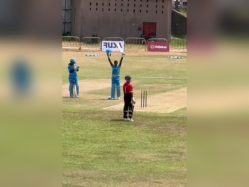 फैनी उटागुशिमानिंदे ने रचा इतिहास, महिला टी20 में शतक लगाने वाली बनीं सबसे युवा बल्लेबाज