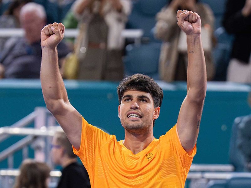 Carlos Alcaraz eases past Joao Fonseca in first meeting with rising Brazilian star in the Miami Open on Friday night. Photo credit: ATP Tour