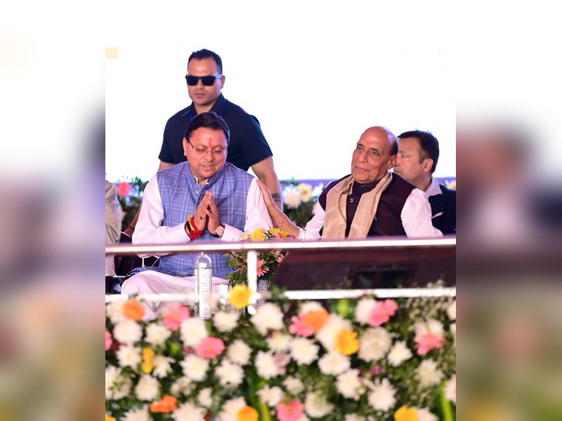 पुष्कर धामी बने ‘धुरंधर’, उत्तराखंड विकास की राह पर अग्रसर: राजनाथ सिंह