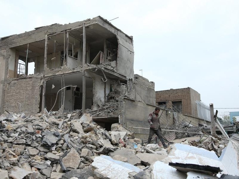 युद्ध शुरू होने के बाद से अमेरिका और इजरायल ने 80,000 से ज्यादा नागरिक स्थानों पर हमले किए: ईरानी अधिकारी