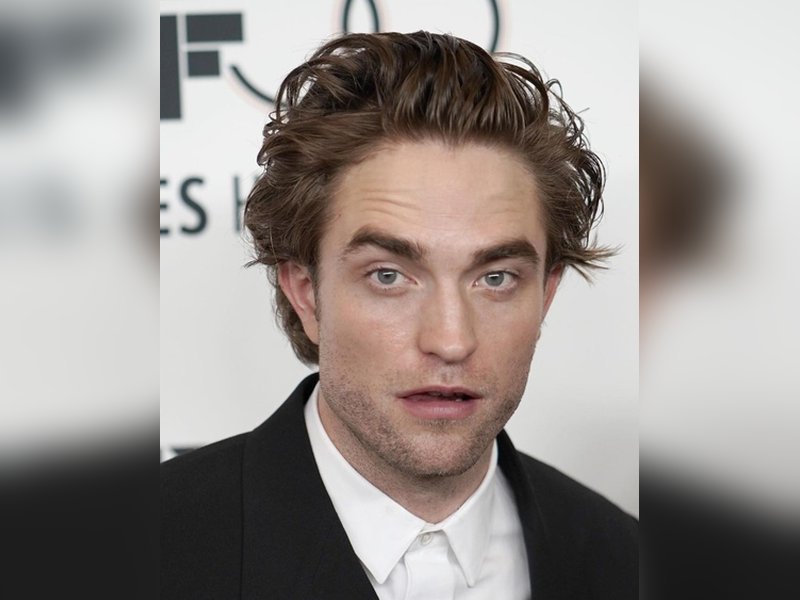 Robert Pattinson reveals he lied in school about his dad being Michael Jackson