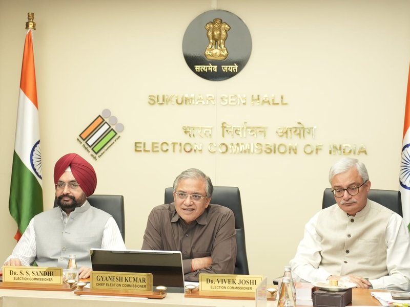 ECI holds high-level coordination meet with poll-bound states to bolster preparedness (Ld)