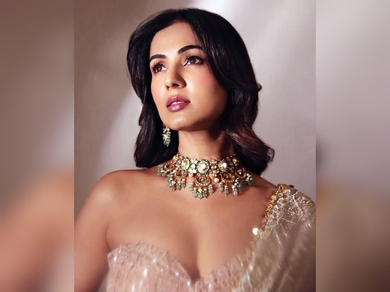 Sonal Chauhan says she is deeply disturbed by events around, calls the world ‘very cruel’