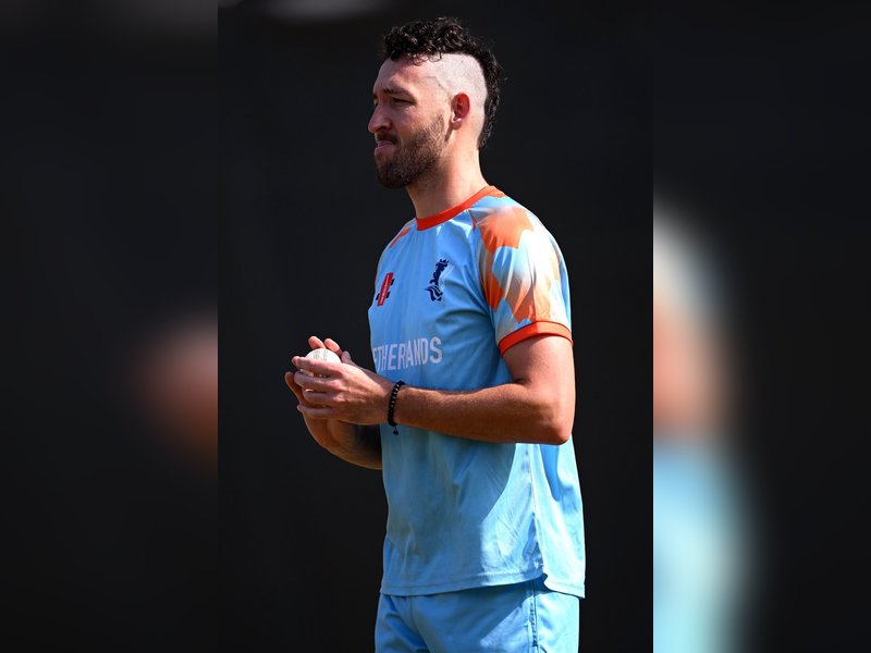 'आरसीबी डील का छोटा हिस्सा मिल जाए तो', नीदरलैंड के तेज गेंदबाज पॉल वैन मीकेरेन ने दिया अहम सुझाव 