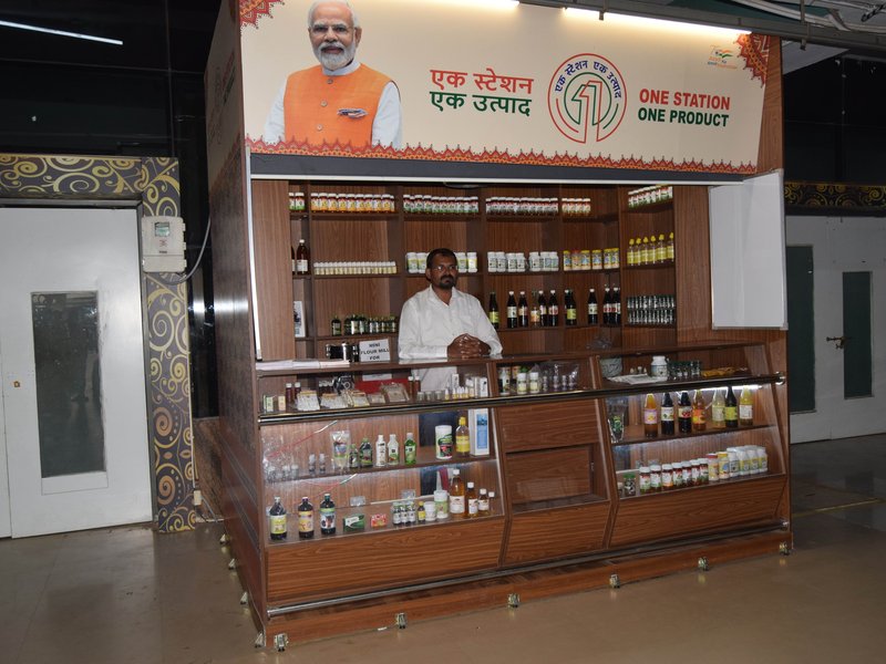 Over 2,300 OSOP outlets at railway stations benefit 1.32 lakh people: Govt