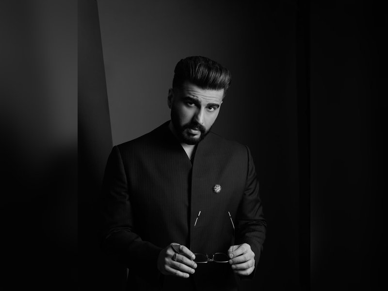 Arjun Kapoor says 'still lost without u' as he remembers his mother on her 14th death anniversary