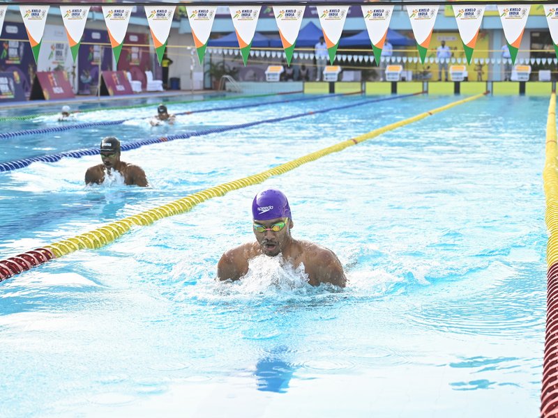 Swimmers Dhoneesh N of Karnataka, Odisha’s Anjali Munda clinch the first medals in the men’s and women’s 200m freestyle swimming events of the inaugural Khelo India Tribal Games (KITG) 2026 at the International Swimming Complex in Raipur on Wednesday. Photo credit: SAI Media