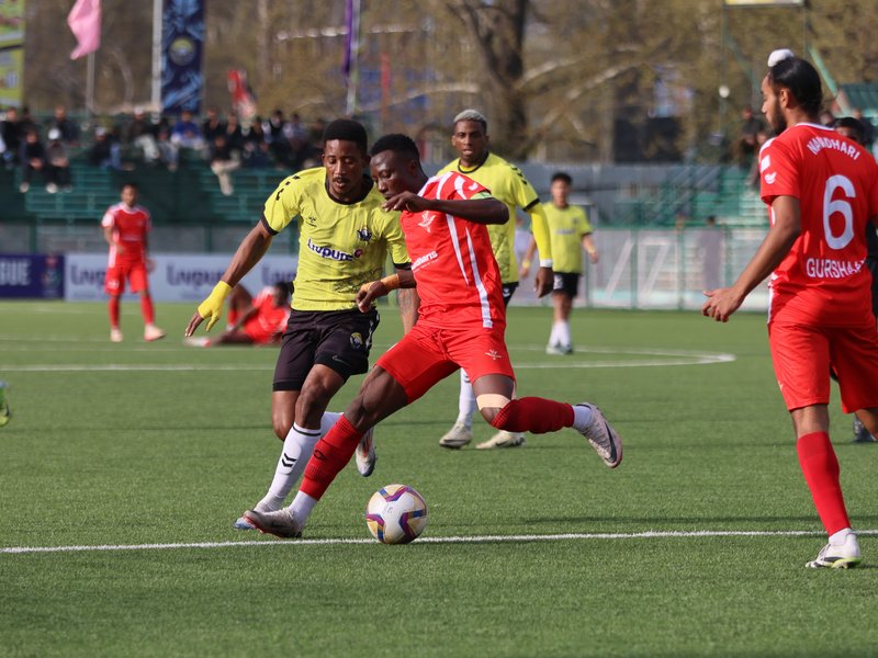 Namdhari Sports Club edge past Real Kashmir FC for their first win of the season in the Indian Football League (IFL) 2025-26 at the TRC Stadium in Srinagar on Wednesday. Photo credit: 