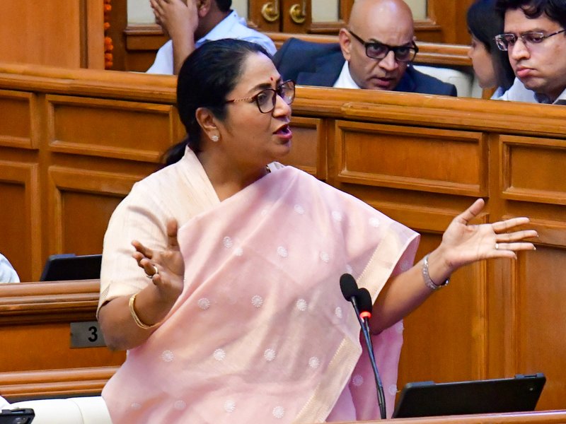 दिल्ली विधानसभा में 1.03 लाख करोड़ का बजट पास, इंफ्रास्ट्रक्चर और स्वास्थ्य पर बड़ा फोकस