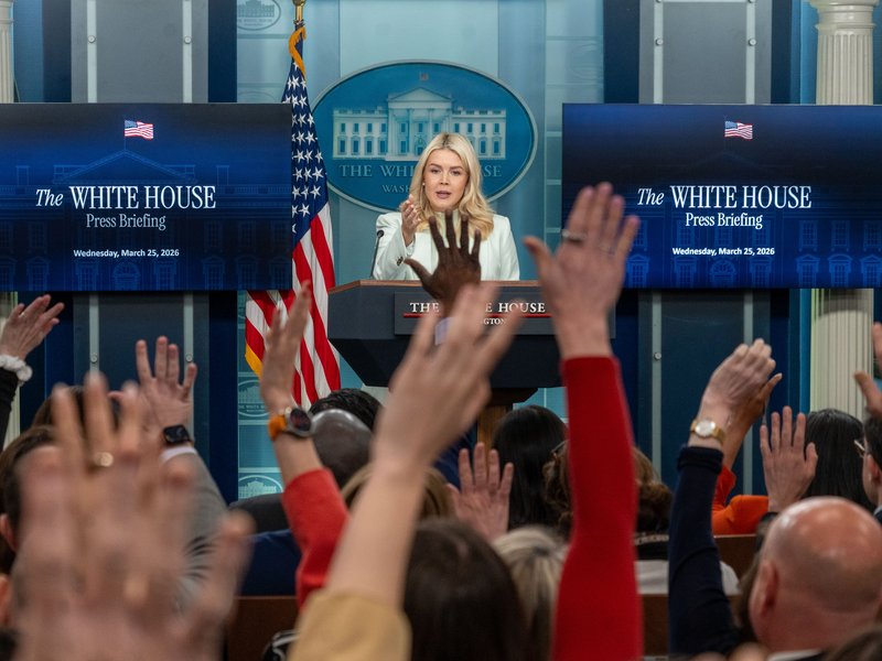 Washington, D.C.: White House Press Secretary Karoline Leavitt gestures at a White House press briefing in Washington, D.C., the United States, March 25, 2026. U.S. President Donald Trump will "unleash hell" if Iran refuses to make a deal over the ongoing U.S.-Israeli war against Iran, White House Press Secretary Karoline Leavitt said on Wednesday. (Xinhua via IANS)