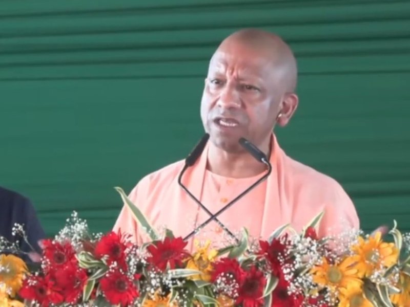 एलपीजी संकट पर बोले सीएम योगी, लाइन लगाने की जरूरत नहीं, घर पहुंचेगा गैस सिलेंडर