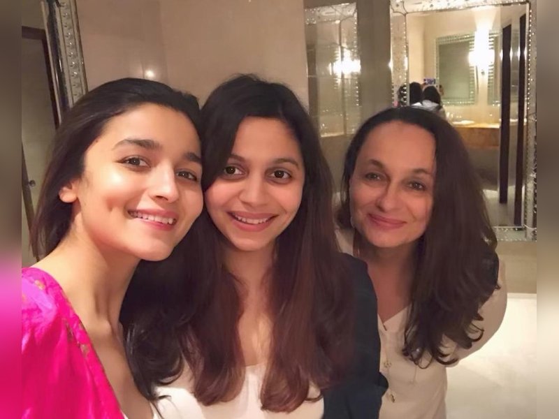 Soni Razdan shares throwback pic with ‘her gorgeous girls’ Alia Bhatt, Shaheen Bhatt 