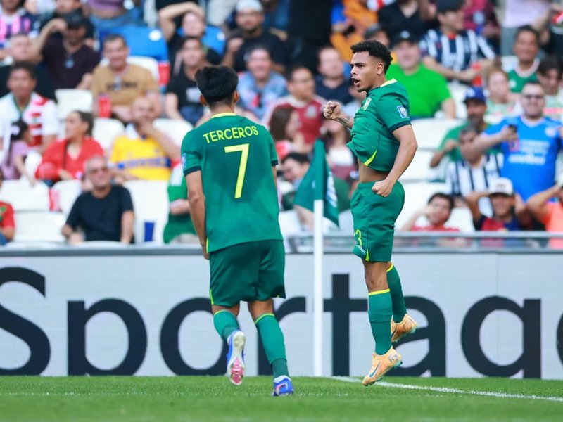 Late goals send Bolivia into World Cup playoff final