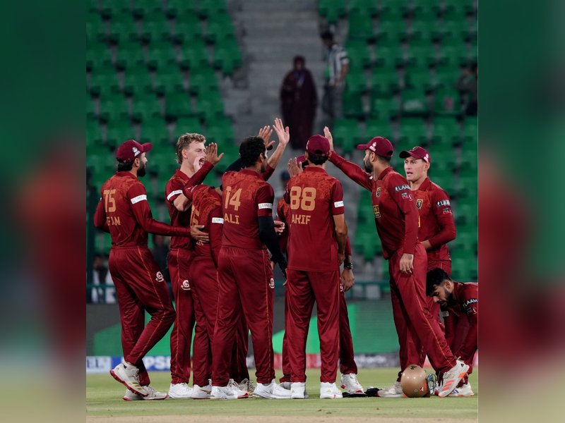 PSL turns into a colour chaos: Akmal says, 'Kits dyed at dupatta gali...', fans upset with poor-quality broadcast (Credit: X/Hyderabad Kingsmen)