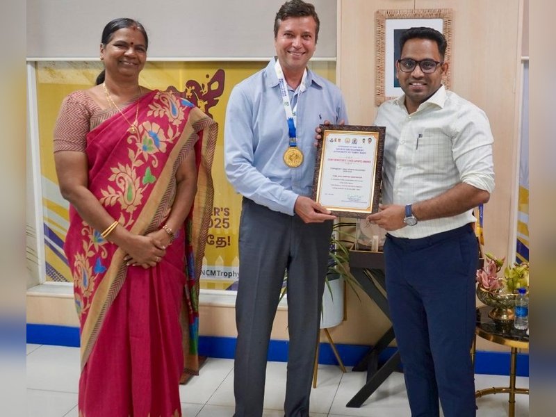 Tamil Nadu Surfing Association wins Chief Minister’s State Sports Award for Best Sports Organiser Award. Photo credit: 