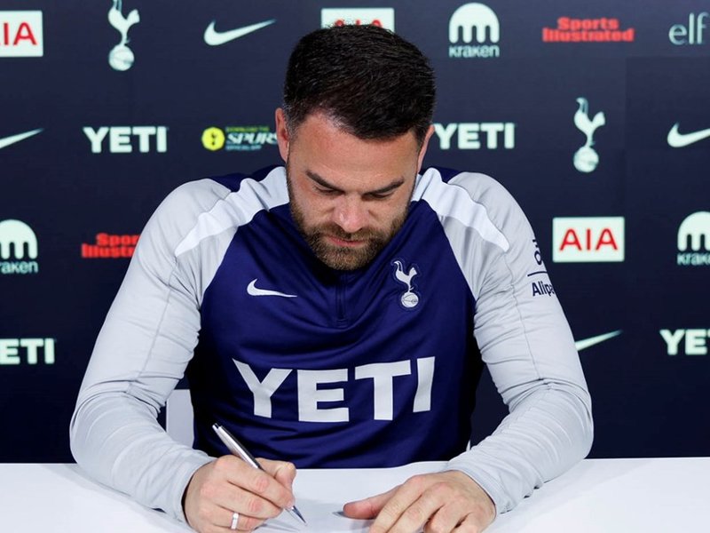 Tottenham Women manager Martin Ho signs new long-term deal with club in Women’s Super League (WSL). Photo credit: Tottenham Hotspur