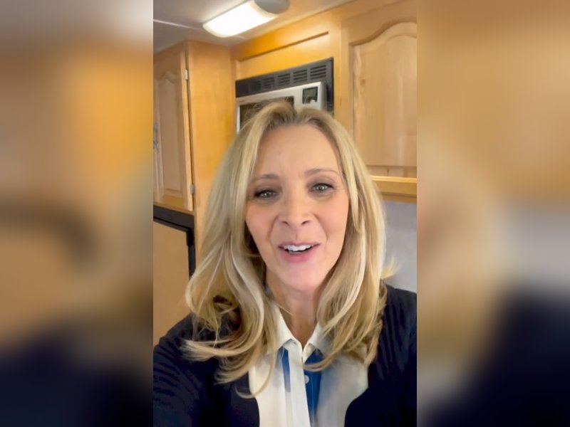 Lisa Kudrow speaks about ‘Friends’ in the aftermath of 9/11