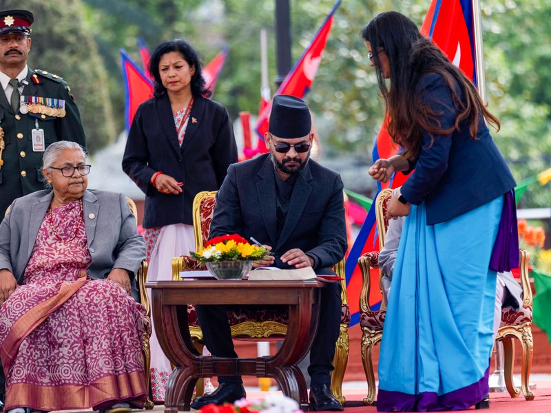 नई सरकार बनते ही फिर से सुलगने लगा नेपाल, छात्र राजनीति पर रोक और आम जनता पर आर्थिक बोझ से बढ़ा आक्रोश