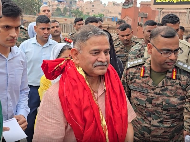 Army Chief General Upendra Dwivedi visits Shree Jagannath Temple in Puri with family