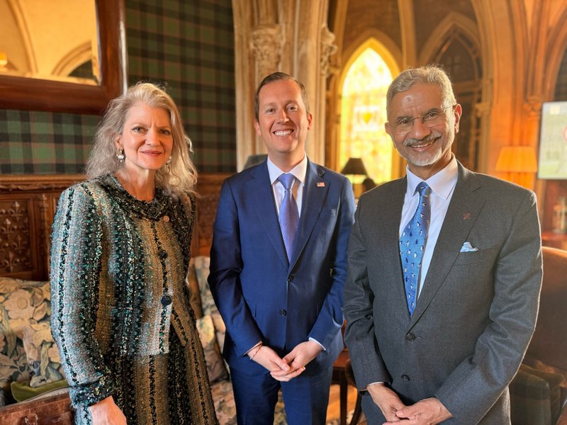 पेरिस में जी7 विदेश मंत्रियों की बैठक में गोर ने विदेश मंत्री जयशंकर और रुबियो से की मुलाकात