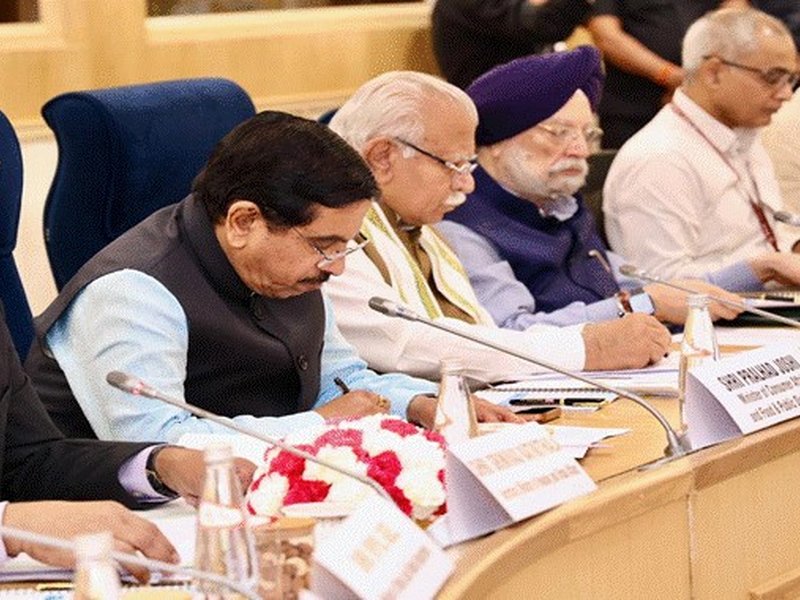 Govt focuses on bolstering PNG infra, aims 50 lakh new connections