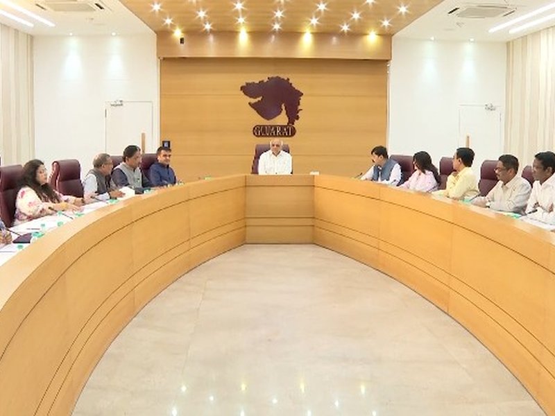 गुजरात: सीएम भूपेंद्र पटेल की समीक्षा बैठक, राज्य में पेट्रोल-डीजल और गैस की पर्याप्त आपूर्ति