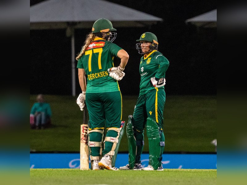 Debutante Reyneke hits last-ball six to seal thrilling ODI win for SA over NZ