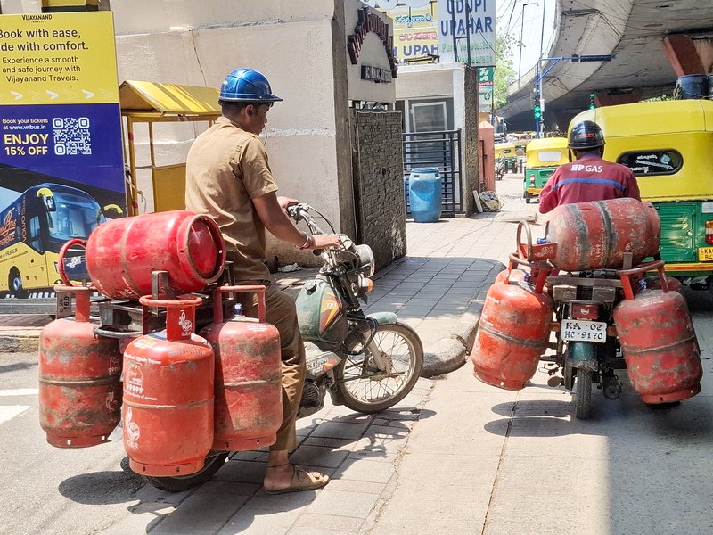 Domestic LPG, petrol and diesel prices unchanged despite jump in global cost: Govt