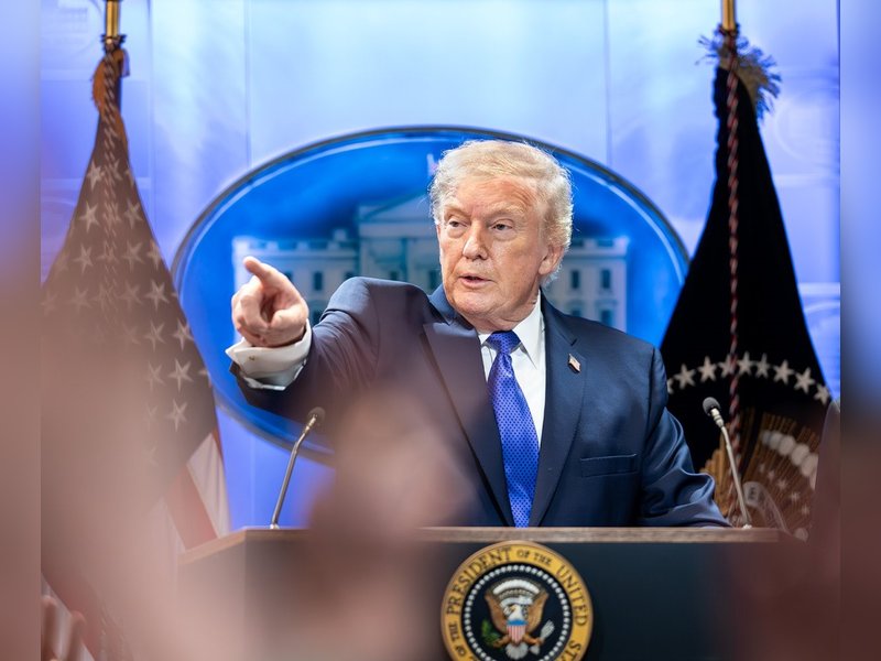 Trump signals possible Iran deal amid escalation