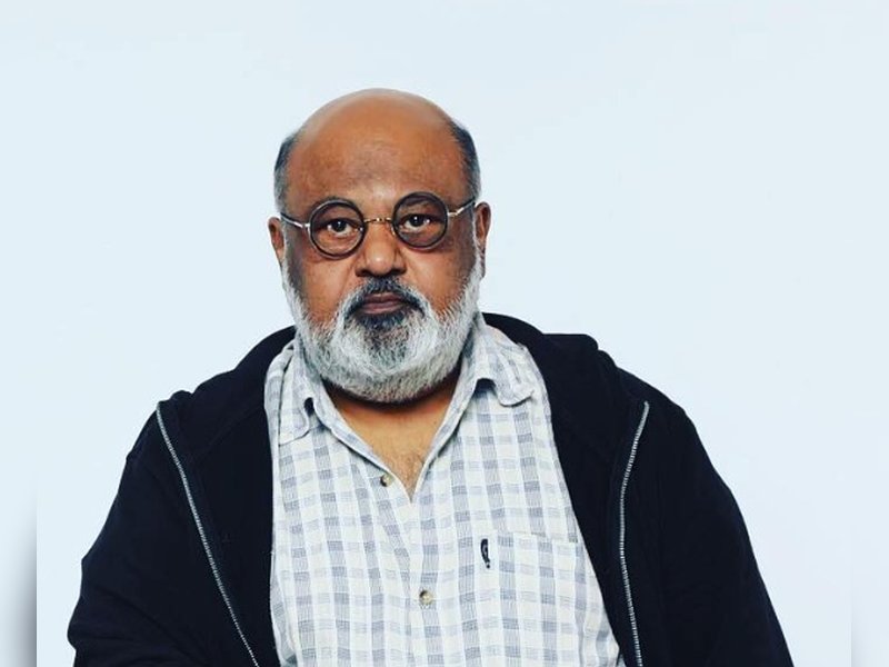 Saurabh Shukla: You don't actually carry your baggage when you go to create art