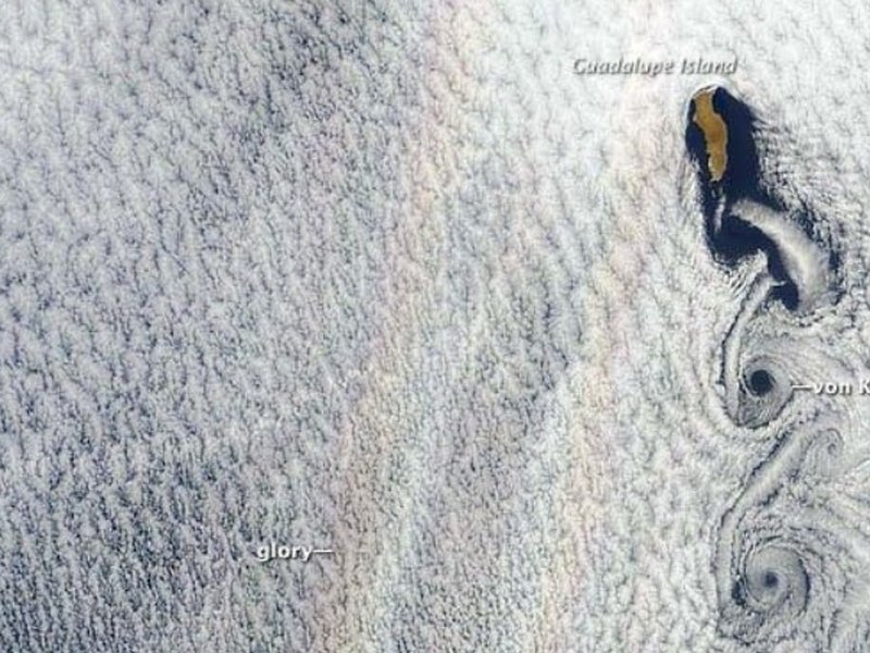 इंद्रधनुष सा खूबसूरत और रंगीन नजारा, क्या है ग्लोरी? 