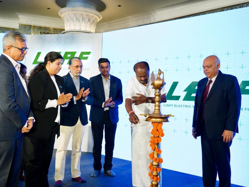 Govt launches ‘LEAF’ to boost EV charging ecosystem