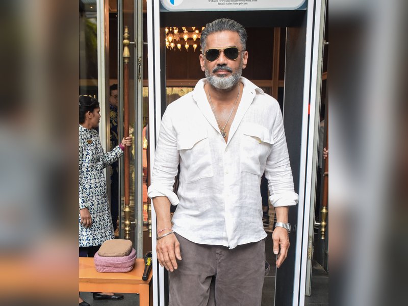 Suniel Shetty, Riteish Deshmukh extend full-support to Women's Reservation Bill, expect landslide positive changes