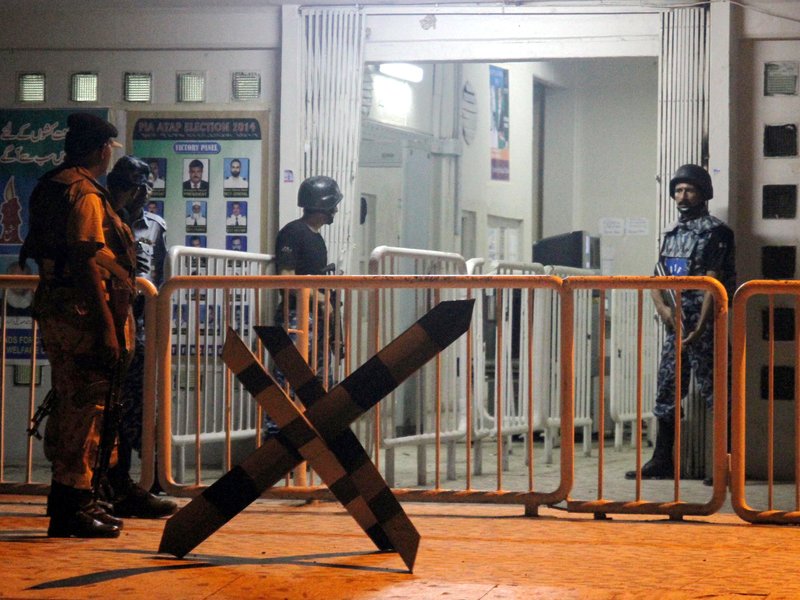 Pakistan: Two passengers offloaded from plane for using umrah visa to enter Europe  