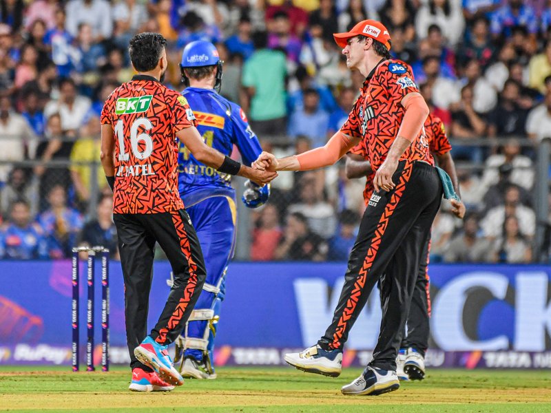 आईपीएल: एक सीजन में सर्वाधिक विकेट लेने वाले 5 गेंदबाज