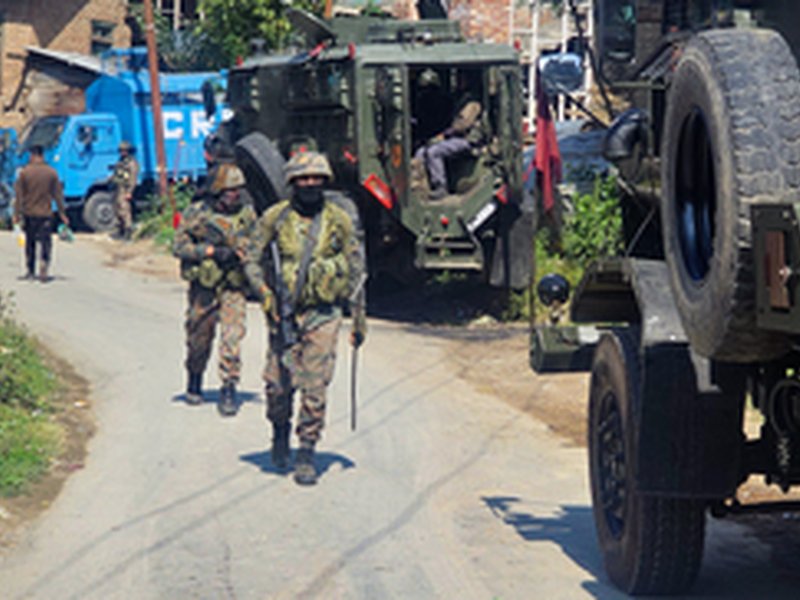 One unidentified terrorist killed in ongoing operation in J&K’s Ganderbal