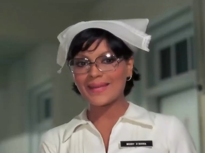 Zeenat Aman says pushing Amitabh Bachchan in a wheelchair ‘wasn’t easy’ in ‘Don’ 