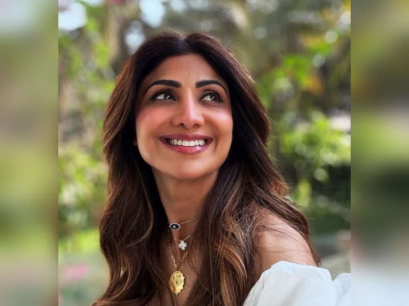 Shilpa Shetty digs in nostalgia, shares what she was doing in the 90s
