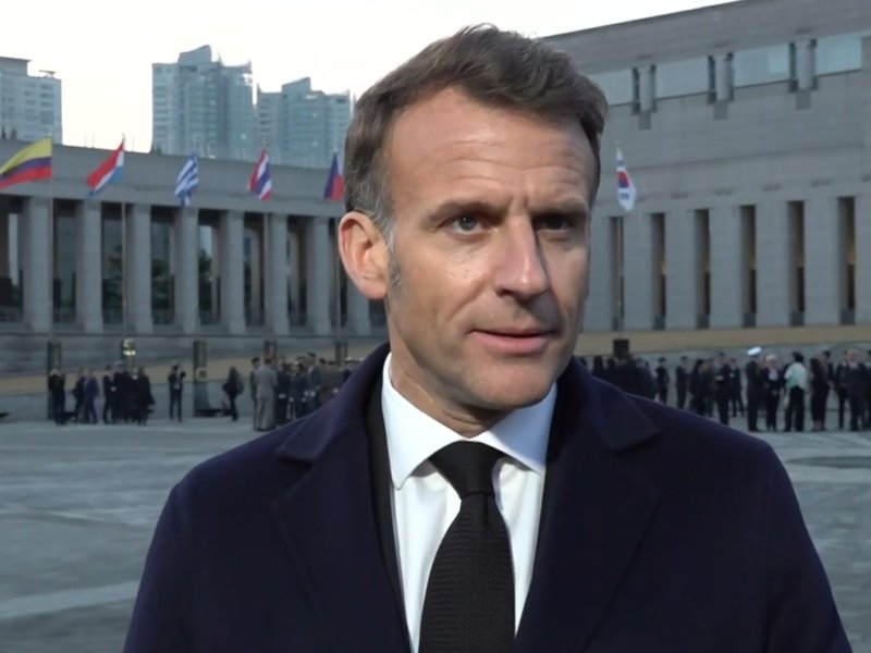 Unrealistic to liberate Strait of Hormuz through force: French President Macron 