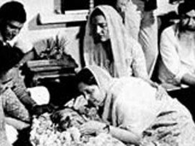 Only some get to live and die for their convictions: Manish Tewari pays tribute to his father