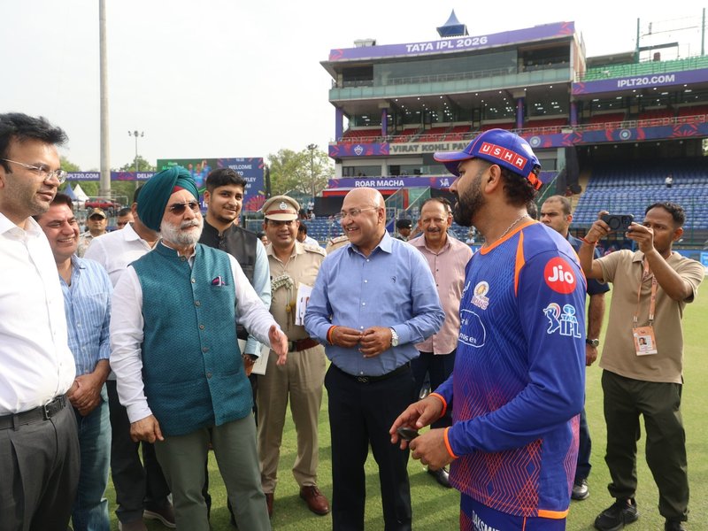 Delhi LG Taranjit Singh Sandhu meets Delhi Capitals and Mumbai Indians players ahead of Saturday's double-header in the Indian Premier League (IPL) 2026 in New Delhi. 