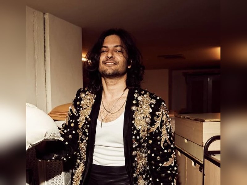 Ali Fazal is celebrating 15 years of his friendship with actor Satyajeet Dubey