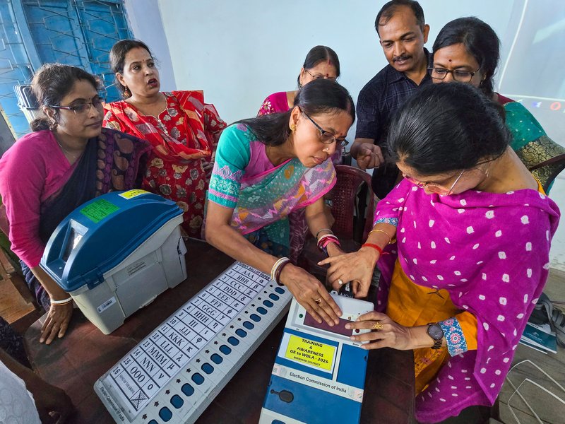 Cong, Left in struggle for political existence in upcoming Assembly polls