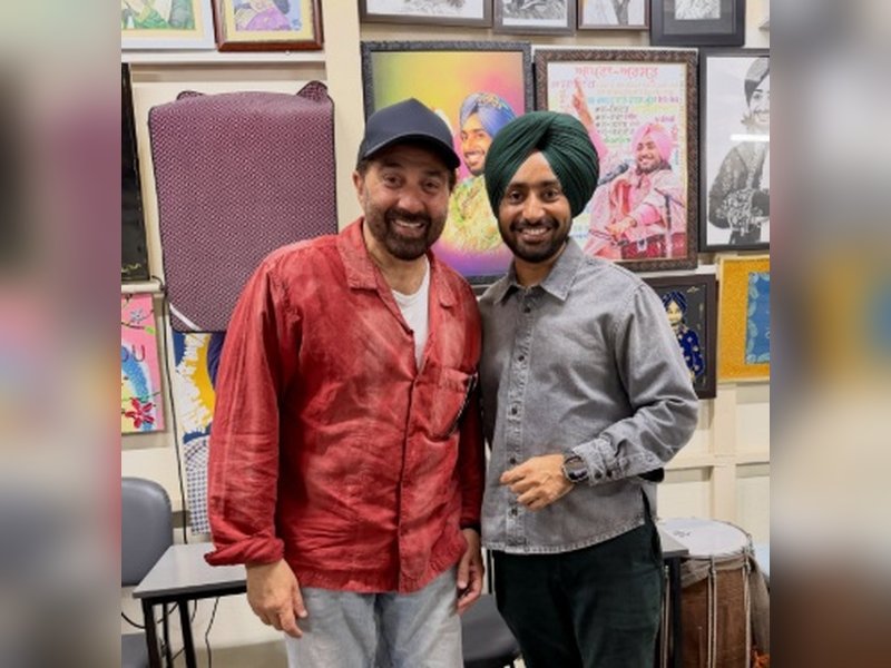 ‘Jaiye Sajana’ hitmaker Satinder Sartaaj meets Sunny Deol, calls his presence calm and  ‘soothing’
