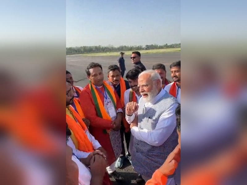रैली के बाद पीएम मोदी ने भाजपा कार्यकर्ताओं से जाना चुनावी मिजाज, एयरपोर्ट पर भी दिखे एक्टिव
