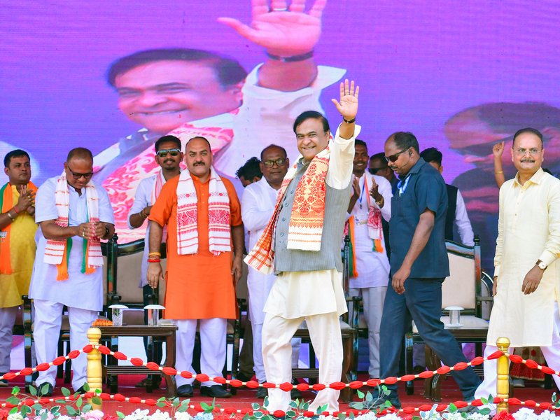 Nagaon: Assam Chief Minister Himanta Biswa Sarma waves towards the supporters during a public meeting as a part of his election campaign in support of party candidate Jitu Goswami from Barhampur constituency ahead of the Assam Assembly elections, in Barhampur in Nagaon district of Assam, on Monday, April 06, 2026. (Photo: IANS)