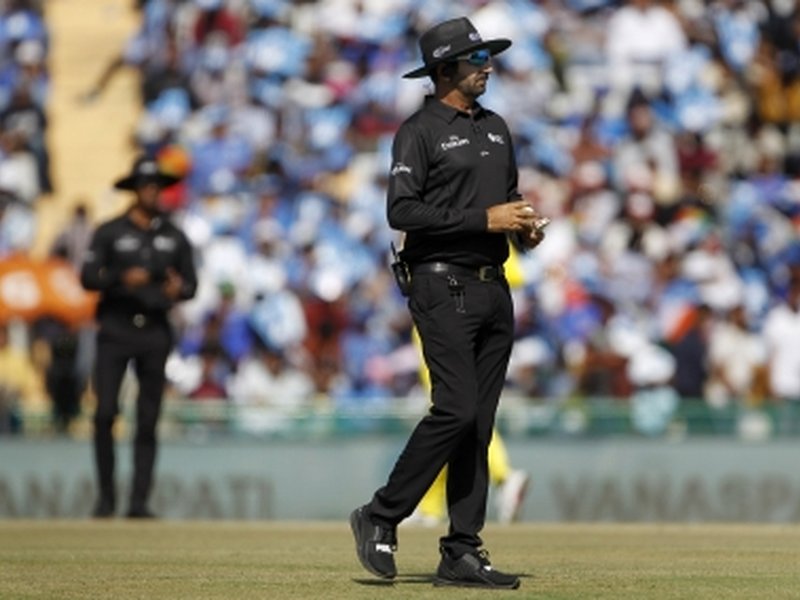 आईपीएल इतिहास में सर्वाधिक मुकाबलों में अंपायरिंग करने वाले 6 अंपायर