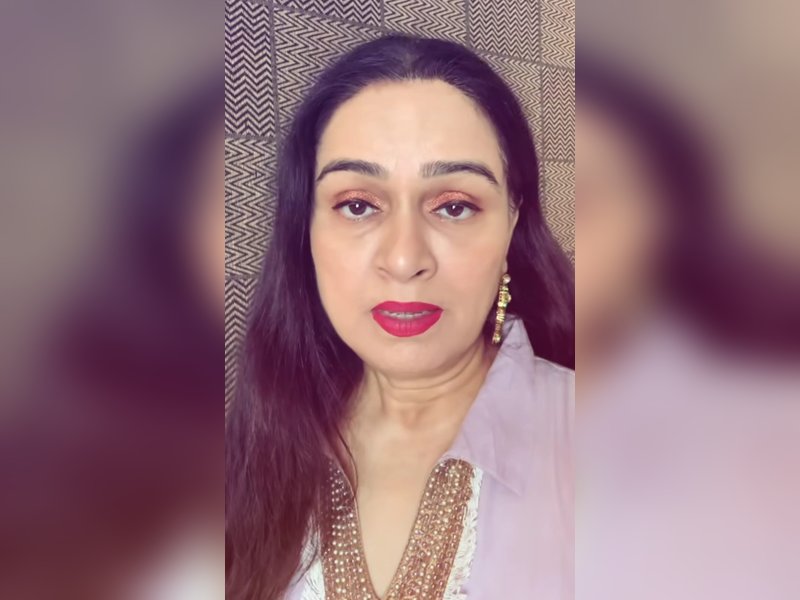 Padmini Kolhapure on connecting with admirers in the era of social media